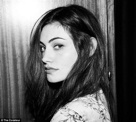 The Originals Star Phoebe Tonkin Unleashes Her Wild Side In Photo Shoot Daily Mail Online