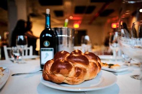 Shabbat Guide What To Expect At A Shabbat Dinner Anglo List Kembeo