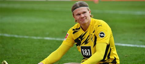 Statistical comparison of the careers of kylian mbappé and erling braut håland. Erling Haaland, Kylian Mbappe and Paul Pogba: the unique ...