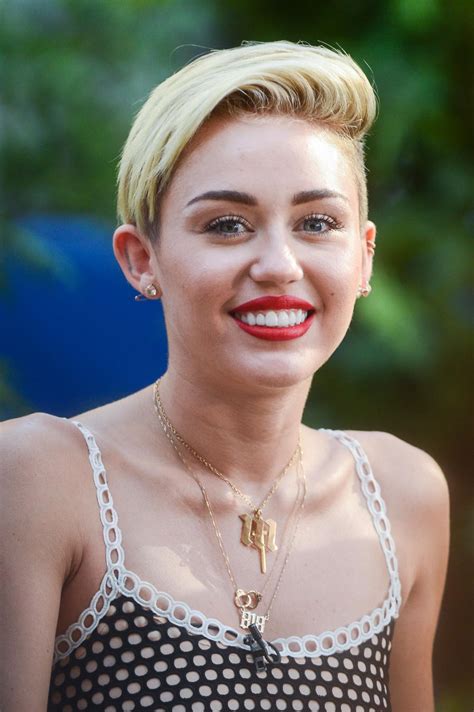 Miley Cyrus Hairstyles For Short Hair Top 12 Best Miley Cyrus Hairstyles For High Fashion