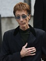 Robin Gibb dead: Bee Gees dies aged 62 after cancer battle - Mirror Online