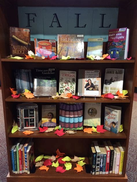 Fall Into A Good Book Farmington Ct Libraries Display For Fall