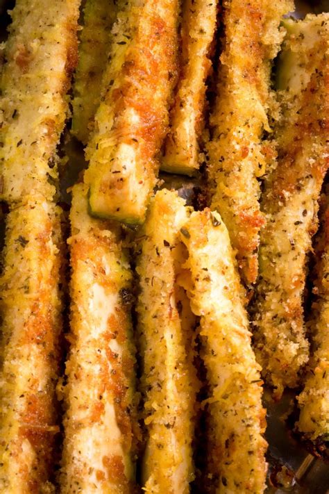 How to make zucchini crispy on grill. These Baked Zucchini Fries are amazingly crispy and ...
