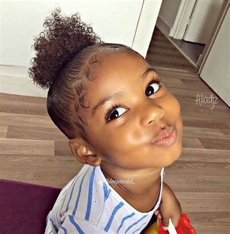 17 juin 2018 découvrez le tableau coiffure pour fille metisse de amonangeari sur pinterest. ρι¢тυяє ℓαи∂ ® | Beaux bébés noirs, Coiffures de bébé, So ...
