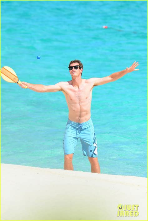 Shirtless Andy Murray Ibiza Beach Besos With Kim Sears Photo 2909836 Shirtless Photos