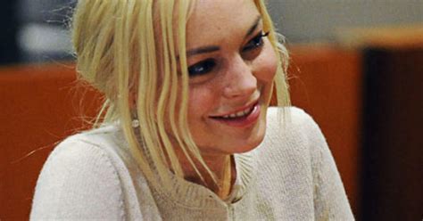 Irs Goes After Lindsay Lohan For 93k Tax Bill Reports Tmz Cbs Los