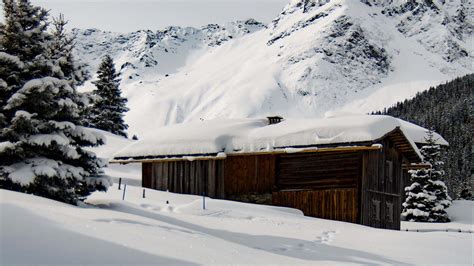 Snow Covered House Trees Branches Mountains Winter Scenery Hd Nature