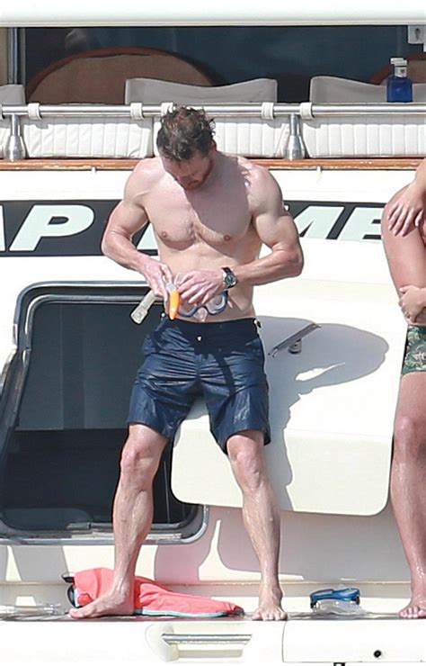 Omg Michael Fassbender On Vacation Makes Us Want To Swab The Decks M8 Omg Blog The