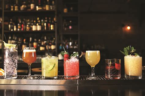 the best restaurants cocktail bars shows and more in las vegas now footwear news