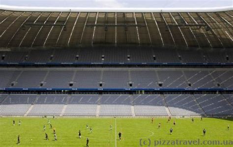 Allianz arena is a football stadium in munich, bavaria, germany with a 70,000 seating capacity for international matches and 75,000 for domestic matches. Стадион Альянц-Арена - Германия - Блог про интересные места