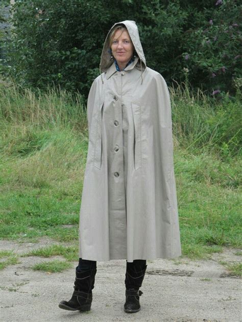 Pin By David Durrant On Capes Rain Wear Rainwear Girl Raincoats For