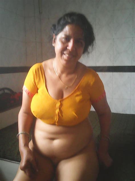 Meena Bhabhi Sexy Open Big Boobs Photo Gallery Porn Pics