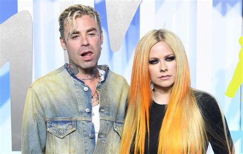 Why Avril Lavigne And Mod Sun Broke Up After Getting To Know Each Other