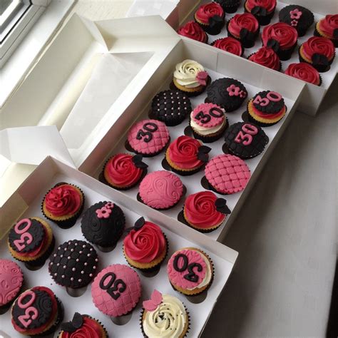 30th Cupcakes Aria Art