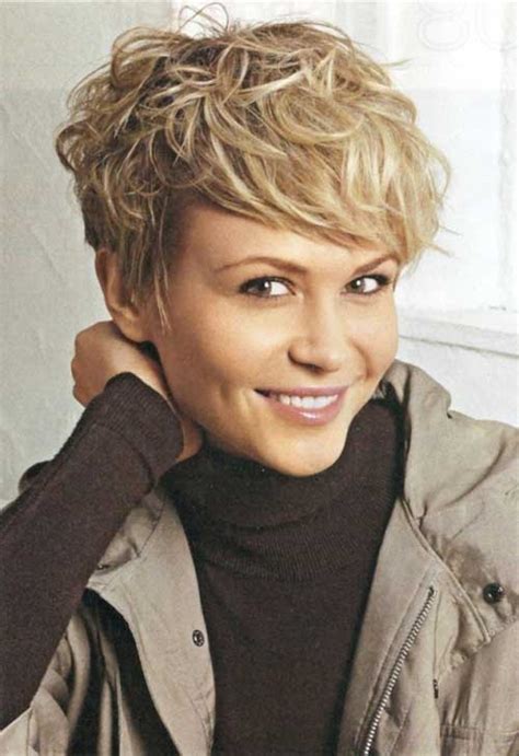 20 lovely wavy and curly pixie styles short hair popular haircuts