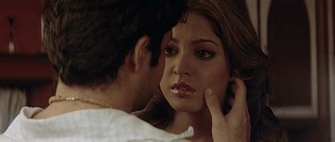 Aashiq Banaya Aapne Love Takes Over 2005