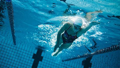 5 Reasons To Try Swimming