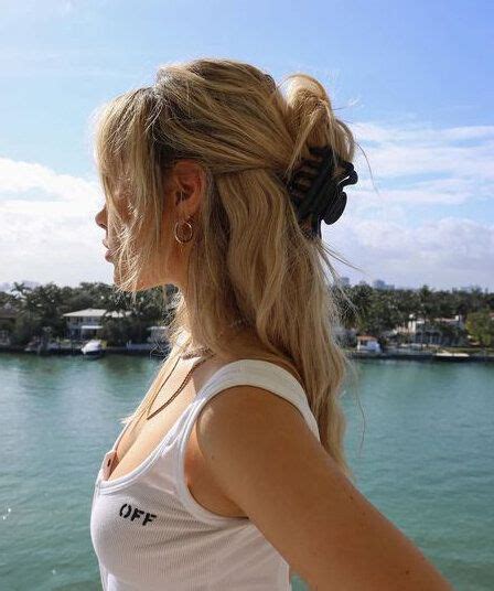 25 Cute And Easy To Do Beach Hairstyles Trending In 2023