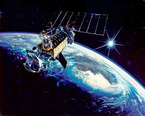 Decommissioned Weather Satellite Suffers Orbital Breakup