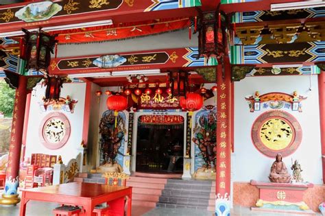 The earliest of the chinese taoist temples is kong hock keong, better known as kuan yin teng, or in english, the temple of the goddess of mercy. Fu Lin Kong Temple In Pangkor Editorial Photo - Image of ...
