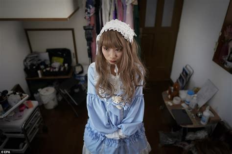 Japanese Artist Gives Funerals For Sex Dolls And Lets Customers Live