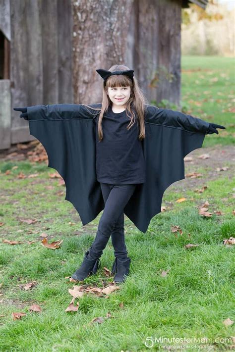 If you have a go, let us know how you get on down in the comments! DIY Bat Costume - 5 Minutes for Mom