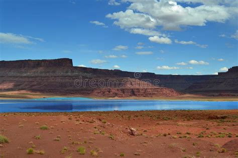 Water In Desert Stock Photo Image Of Potable Landscape 33646610