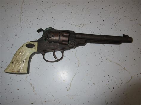 Vintage 12 Hubley 6 Shooter 1950s Colt 45 Cap Gun