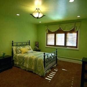 Nice inspiration for my new bedroom! Purple And Mint Green Bedroom Room Decor A Nice Lavender ...