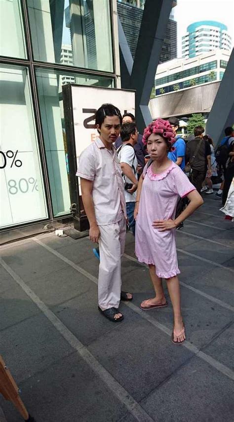 Share the best gifs now >>>. Paris and Helen of Troy the fated lovers | Cosplay woman ...