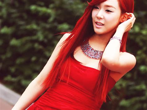 Tiffany Hwang Red Hair Eueelasfashionistas
