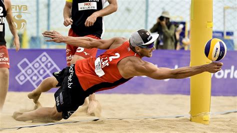 Mens Most Spectacular Saves Of All Time Highlights From The Beach Volleyball World Youtube