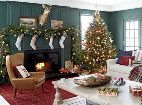 An Inspirational Guide To Farmhouse Christmas Decor