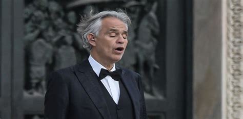 Andrea bocelli's younger son matteo, 21, inherited his father's bone structure — as well as his soaring vocals. Penyanyi Andrea Bocelli Teduhkan Kegelisahan Penjuru ...