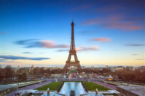 View the hd video stream of the eiffel tower and feel like you're in the heart of paris. Has Anyone Lived in the Eiffel Tower? - Portable Press