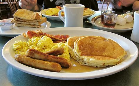 Top American Diner Food Expert Travel Tips The Coyote Trip