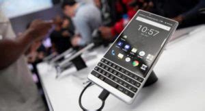 #blackberrycomeback you may have already heard this great news and that is that new blackberry phones with classic hardware keyboards and 5g connectivity. Blackberry X 5G 2021: Release Date, Price, Specs, Feature ...