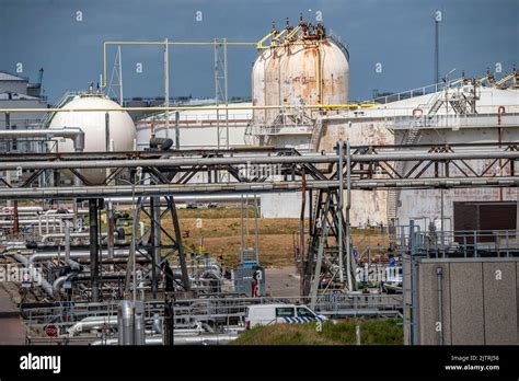 Shell Pernis Refinery Largest Refinery In Europe Production Logistics And Tank Facilities