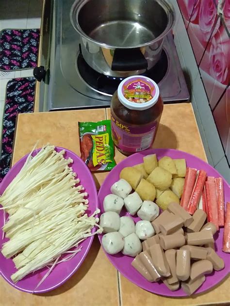 Kami sudah mengumpulkan beberapa jenis slime yang dapat anda coba buat sendiri di rumah! Cara Buat 'Oden Viral Homemade' Ala-Ala FamilyMart, Buat ...