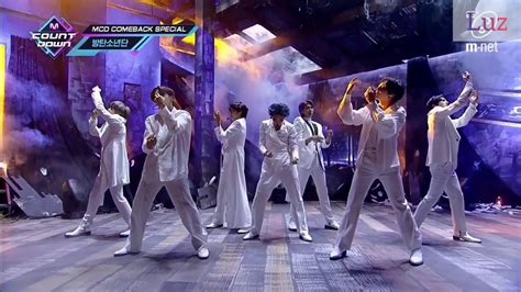 Tear, è stata notata per aver impostato il tono dell'intero album, e katie goh di vice l'ha indicata come una delle sue. Indo Sub Lirik Black Swan by BTS - YouTube