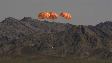 The Edge Nasa Hq News Parachutes For Nasas Orion