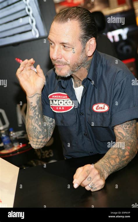 Mike Ness Hi Res Stock Photography And Images Alamy