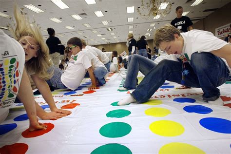 Inventor Of Iconic Party Game Twister Dies Ctv News