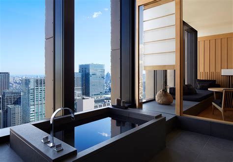 l hôtel aman tokyo 13 hôtels où la salle de bain a une vue de rêve elle