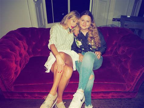 Taylor Swift Crossed Legs Lover Secret Sessions With Fans In London