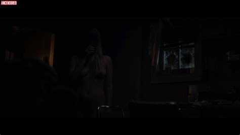 Naked Riley Keough In Hold The Dark