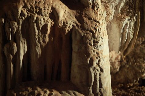 Fotos Gratis Cueva Rocas Luces Formación Speleothem Estalactita