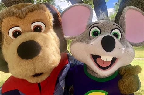 Love Chuck E Cheese A Kids Movie And Series Are On The Way