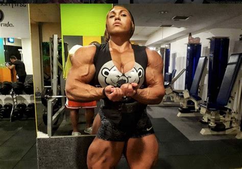 meet nataliya kuznetsova russia s biggest female bodybuilder who makes most men look miniscule