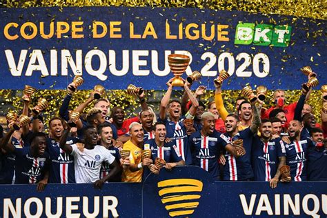►les dates des premiers tours de coupe de france ont été décalées d'une semaine pour permettre. PSG Claim 4th Domestic Treble Following Coupe de la Ligue ...